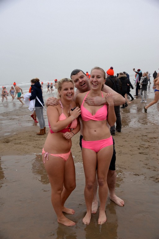 ../Images/Nieuwjaarsduik Nederzandt 2017 076.jpg